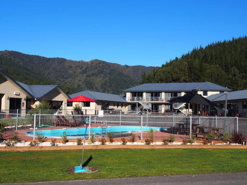 Linkwater Motel And Backpackers エクステリア 写真
